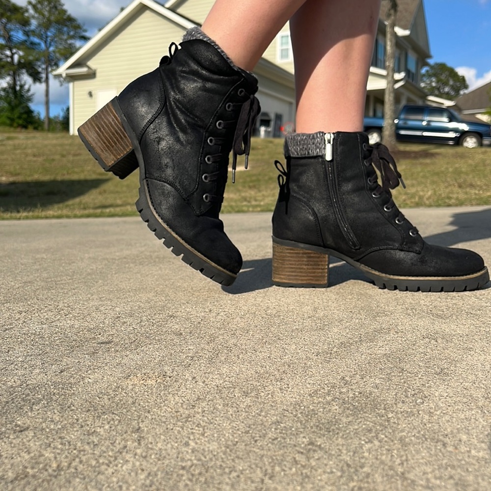 Carlos women’s booty with heel (ankle boots)